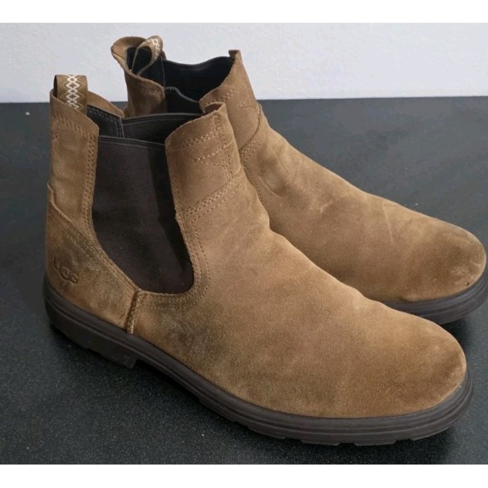 UGG Men 12 Biltmore Chelsea Boots Brown Leather Waterproof Lug Sole‎ EUC